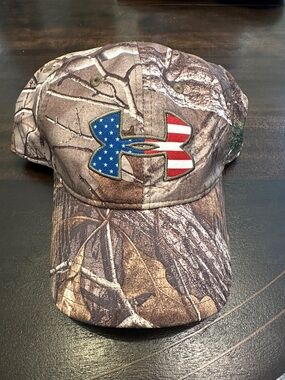 Under Armour Realtree Camo Hat with American Flag Logo